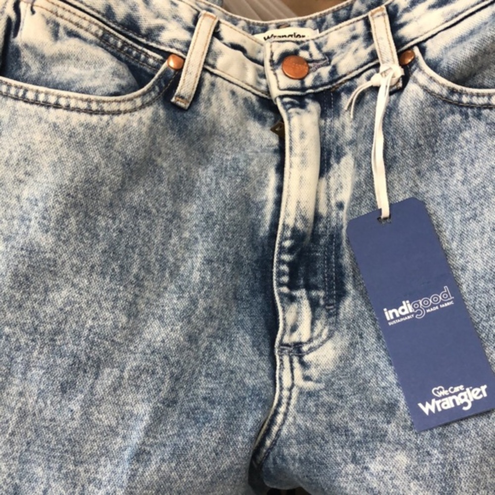 Wrangler Barrel‎ 652 High Waist Frayed Hem Let It Go light wash Jeans Size 26x31 - Picture 4 of 15